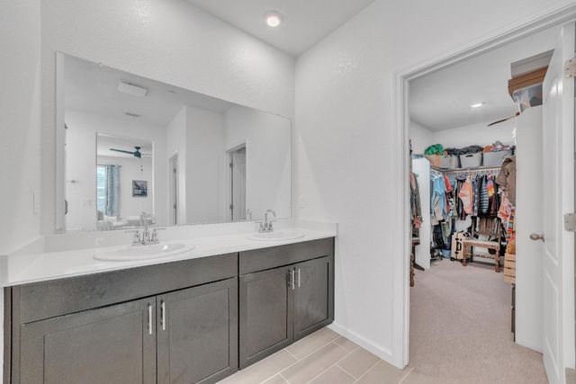 3192 Sunny Gate Ln, Folsom, CA 95630