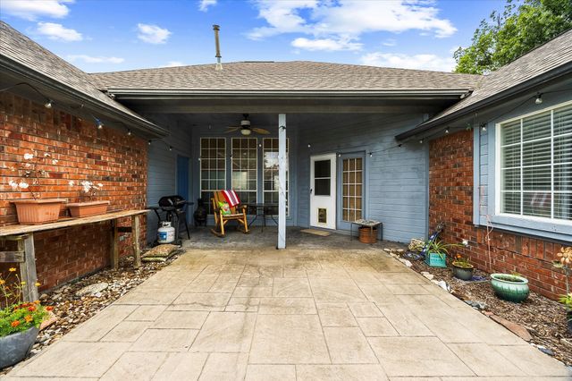 10601 Woodland Drive, Greenville, TX 75402