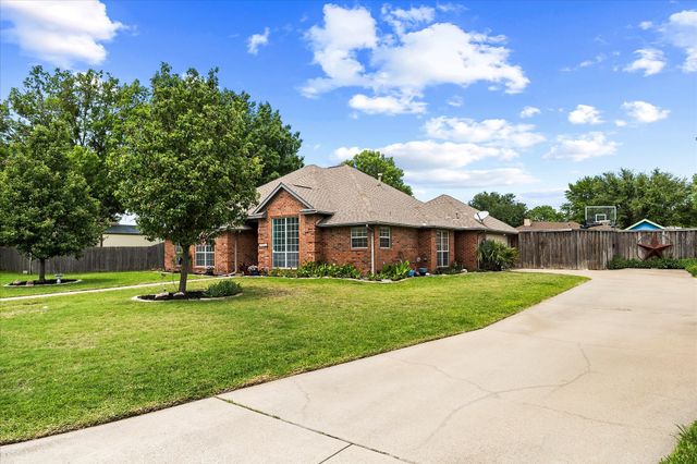 10601 Woodland Drive, Greenville, TX 75402