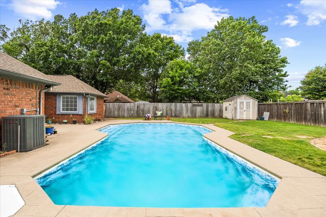 10601 Woodland Drive, Greenville, TX 75402
