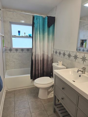 1469 William Clifford Lane, Elk Grove Village, IL 60007