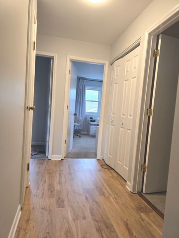 1469 William Clifford Lane, Elk Grove Village, IL 60007