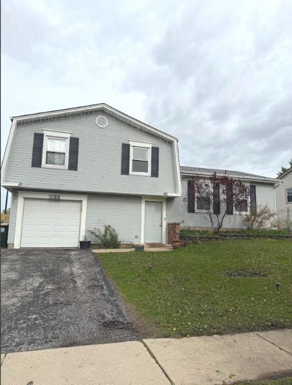 1469 William Clifford Lane, Elk Grove Village, IL 60007