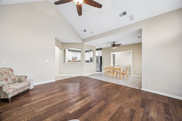 416 Bronco Circle, Shady Shores, TX 76208