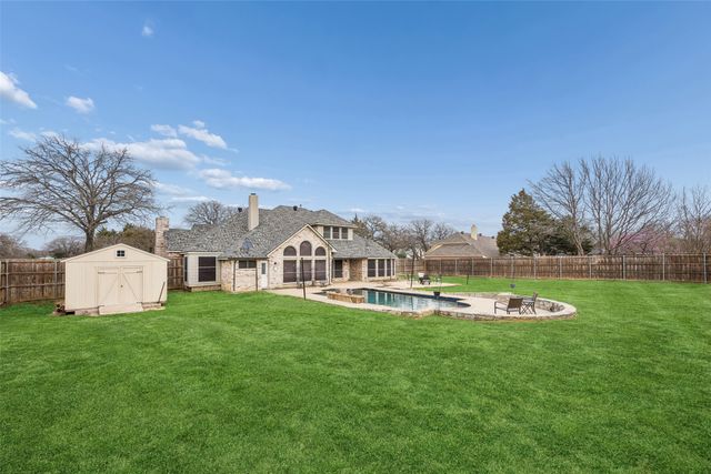 416 Bronco Circle, Shady Shores, TX 76208