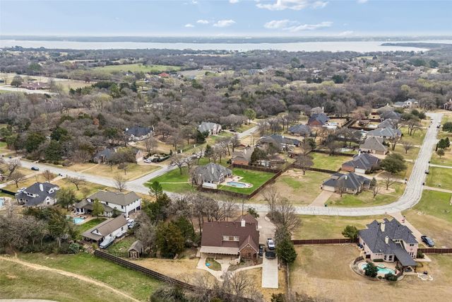 416 Bronco Circle, Shady Shores, TX 76208