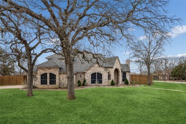 416 Bronco Circle, Shady Shores, TX 76208