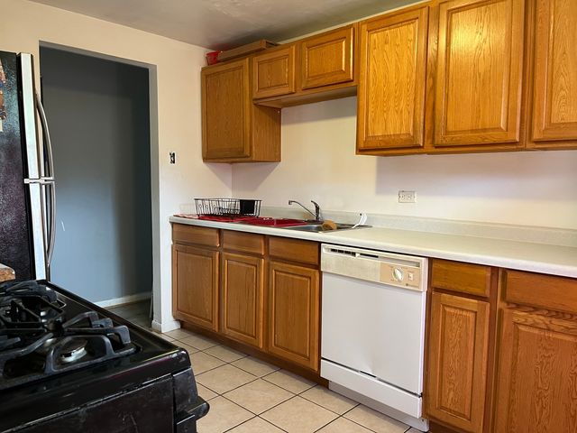 220 W Raye Drive, Chicago Heights, IL 60411