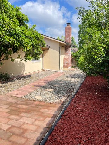 6016 Telesco Way, Carmichael, CA 95608