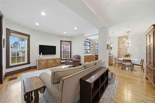 254 Hoyt Street, Buffalo, NY 14213