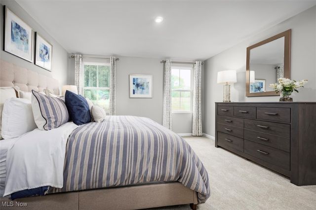 25 Arlington Circle, Wickliffe, OH 44092