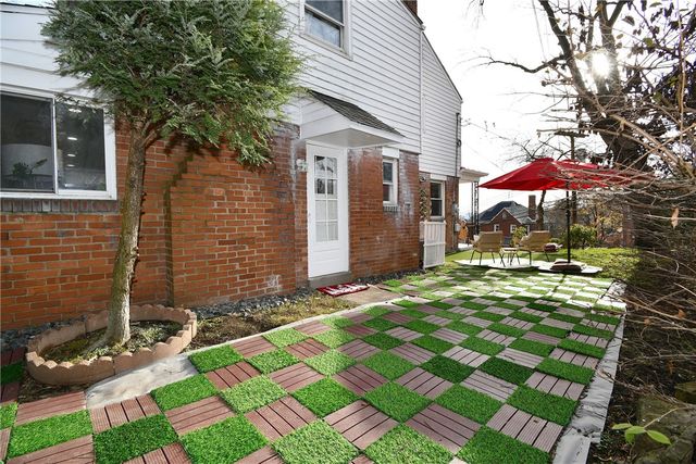 143 Anita Ave, Squirrel Hill, PA 15217