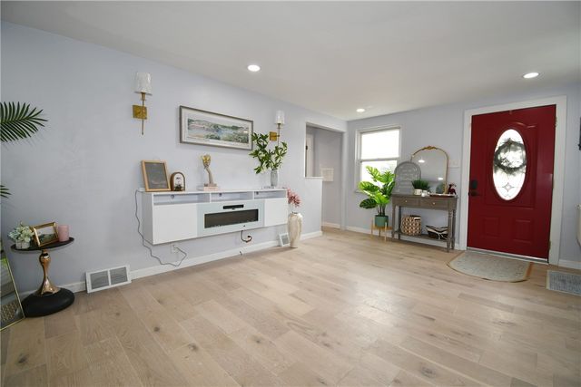 143 Anita Ave, Squirrel Hill, PA 15217