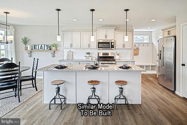 REVERE PLAN AT WOODLYNN PRESERVE, Selinsgrove, PA 17870