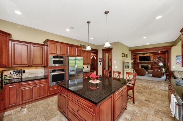 4062 NW 171st Court, Clive, IA 50325