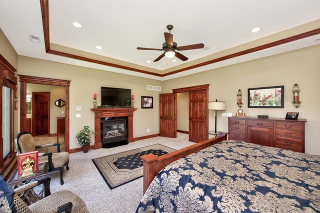 4062 NW 171st Court, Clive, IA 50325