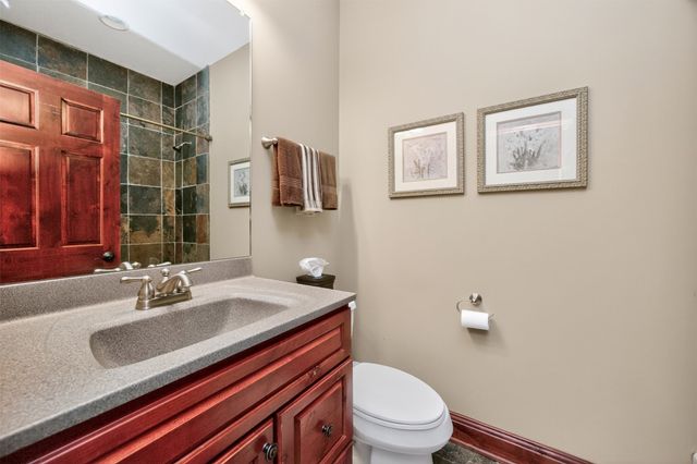 4062 NW 171st Court, Clive, IA 50325