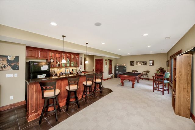 4062 NW 171st Court, Clive, IA 50325