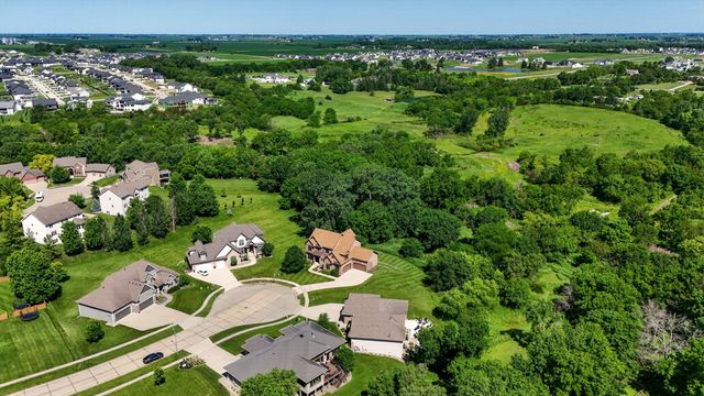 4062 NW 171st Court, Clive, IA 50325