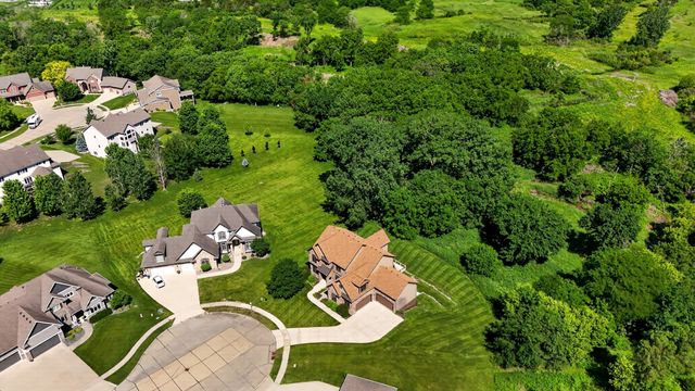 4062 NW 171st Court, Clive, IA 50325