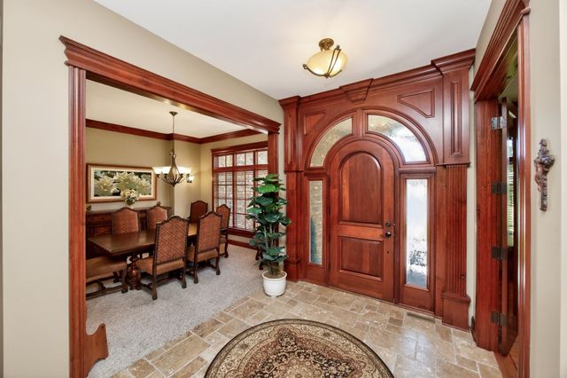 4062 NW 171st Court, Clive, IA 50325