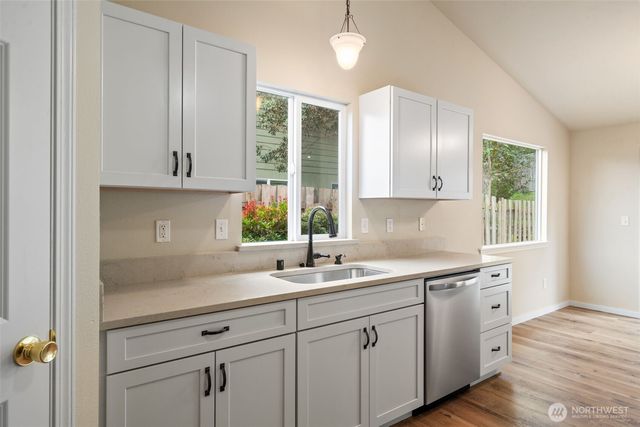 101 Vista View Court, Shelton, WA 98584