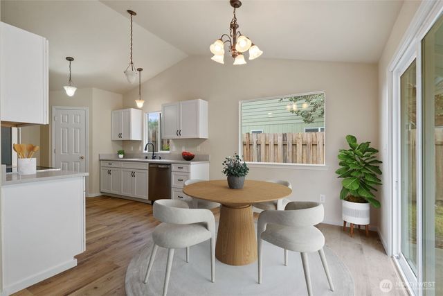 101 Vista View Court, Shelton, WA 98584