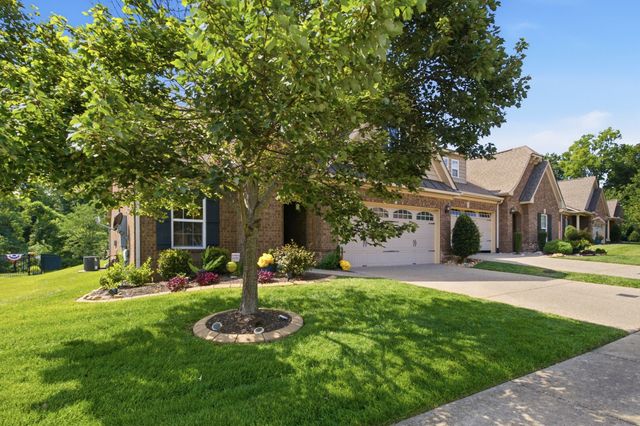 473 Stonegate Dr, Lebanon, TN 37090