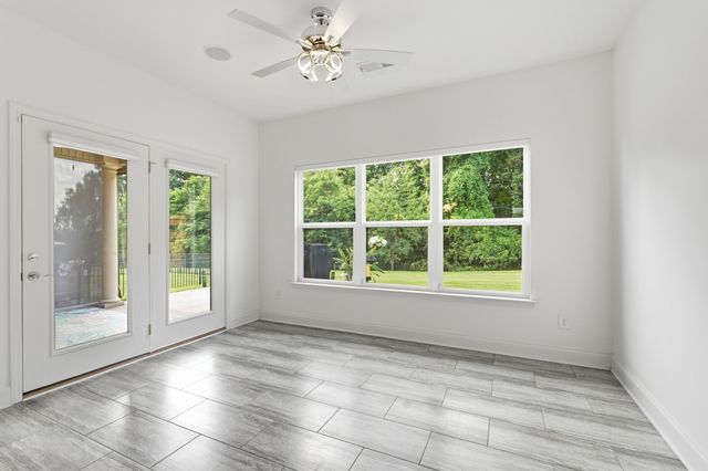 473 Stonegate Dr, Lebanon, TN 37090