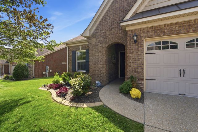 473 Stonegate Dr, Lebanon, TN 37090