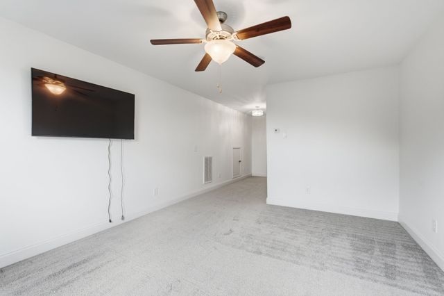473 Stonegate Dr, Lebanon, TN 37090