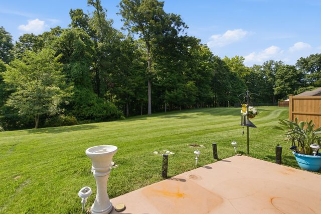 473 Stonegate Dr, Lebanon, TN 37090