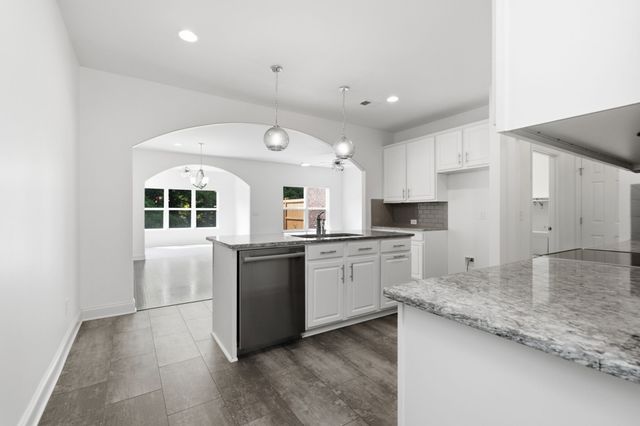 473 Stonegate Dr, Lebanon, TN 37090