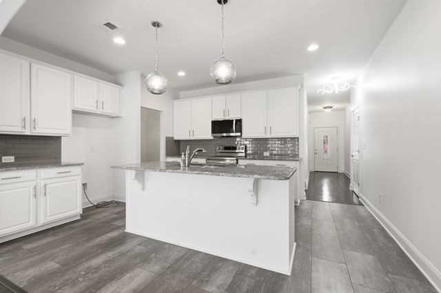 473 Stonegate Dr, Lebanon, TN 37090