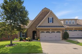 473 Stonegate Dr, Lebanon, TN 37090