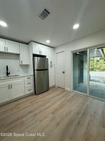 328 Bay Avenue Ab, Cocoa, FL 32922