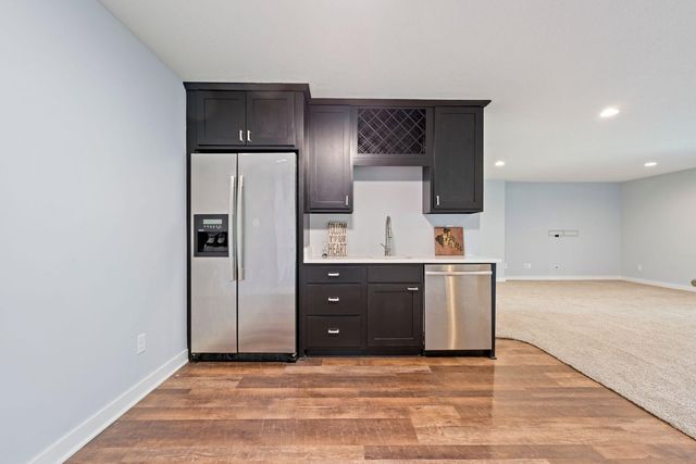 15622 Michele Lane, Eden Prairie, MN 55346