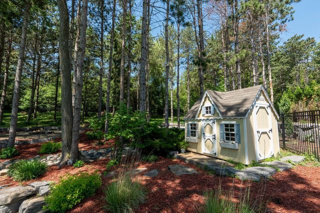 15622 Michele Lane, Eden Prairie, MN 55346
