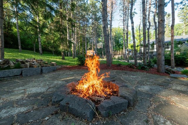 15622 Michele Lane, Eden Prairie, MN 55346
