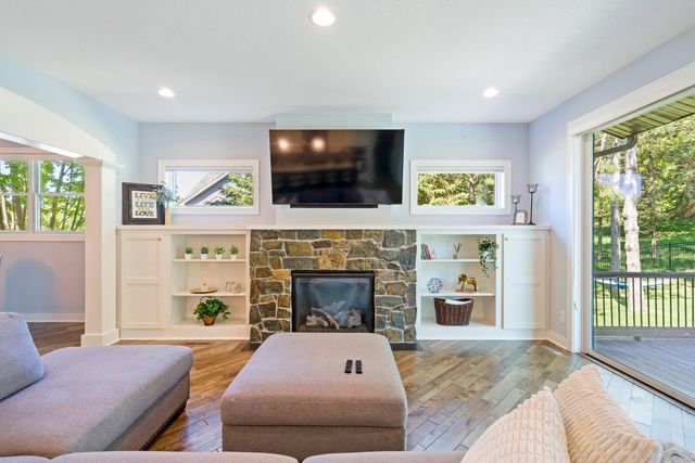 15622 Michele Lane, Eden Prairie, MN 55346