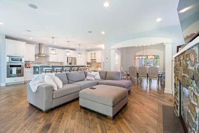 15622 Michele Lane, Eden Prairie, MN 55346