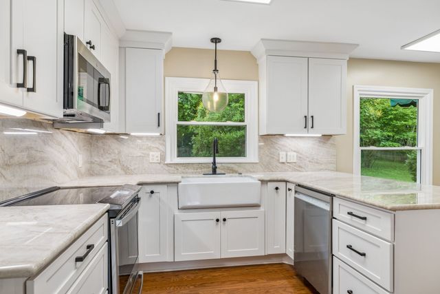 108 Poteat Pl, Franklin, TN 37064