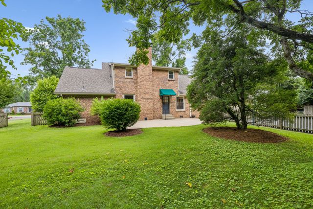 108 Poteat Pl, Franklin, TN 37064