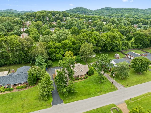 108 Poteat Pl, Franklin, TN 37064