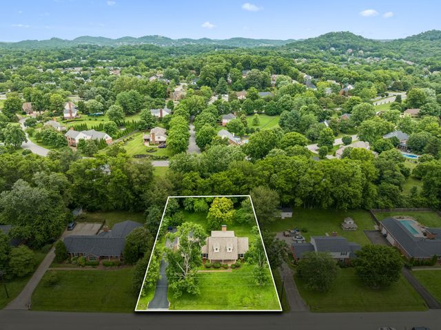 108 Poteat Pl, Franklin, TN 37064