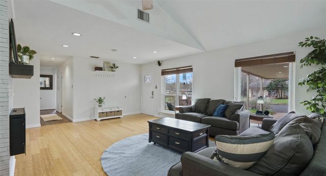 3004 Burning Oak DR, Austin, TX 78704