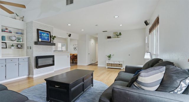 3004 Burning Oak DR, Austin, TX 78704