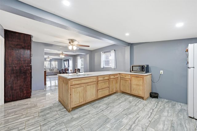 707 N 34th Street, Waco, TX 76710