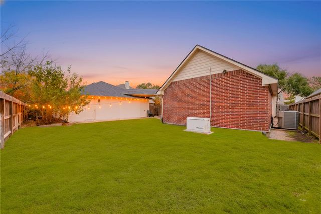 16907 Sandestine Drive, Houston, TX 77095