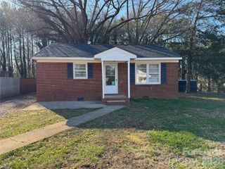 18 Barnes Drive, Belmont, NC 28012